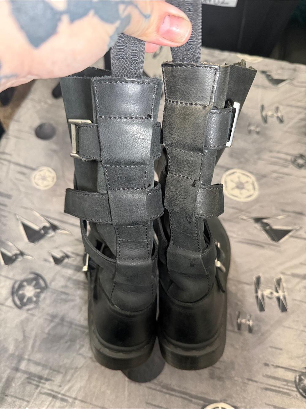 EUC DR MARTEN LAUREN STRAPS LEATHER MID CALF BOOTS SZ 8 - Picture 8 of 11